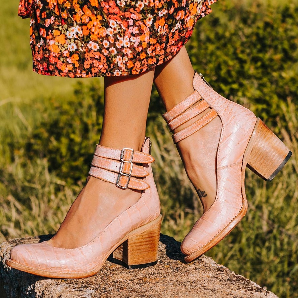 Free Bird Randi pink croco